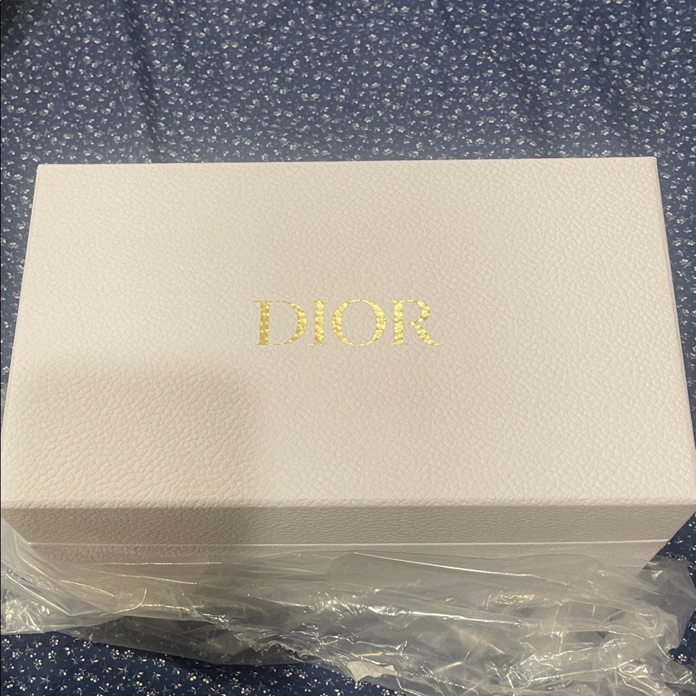 Dior White and Gold Pouch platinum set 4 item bundle - Picture 3 of 7
